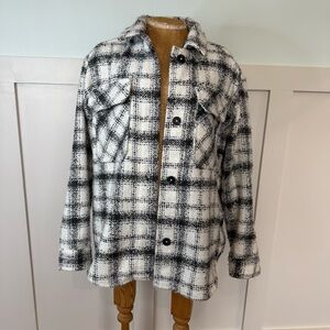 C By One Plaid Shacket Women’s Large White Black Synthetic Wool Thick Chore Coat